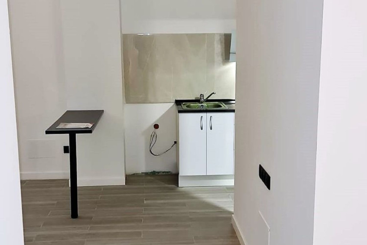 Piso en venta en plaza Santiago, Humanes de Madrid
photo 1