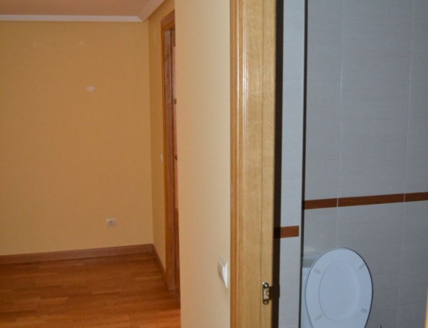 Piso en venta en  Centro Ciudad , Plasencia photo 4