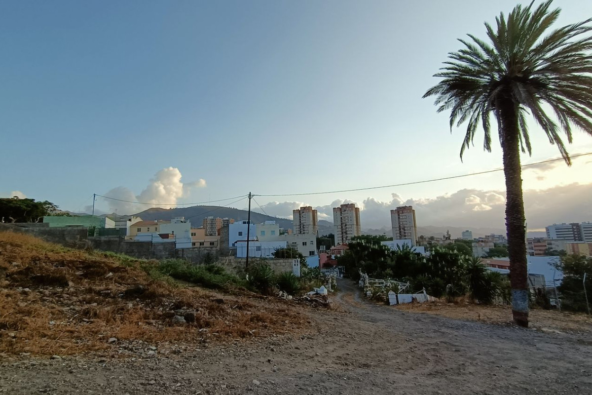 Terreno en venta en Santa Cruz de Tenerife, Santa Cruz de Tenerife photo 1