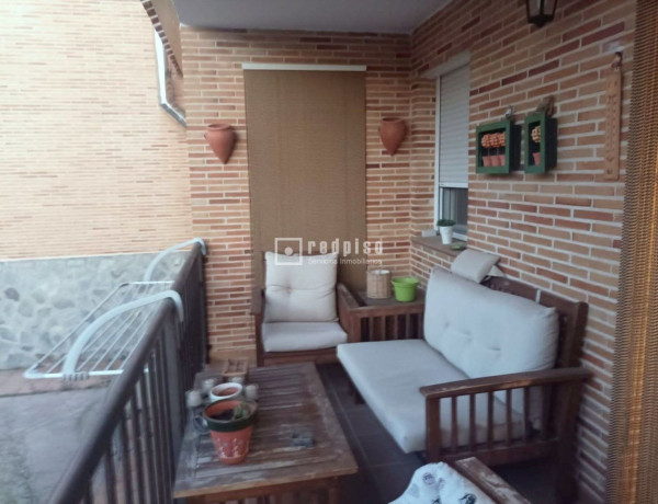 Chalet adosado en venta en  Bº Estación - Cruz Roja , Illescas photo 4