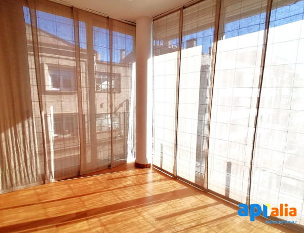 Piso en venta en Herrera, Mataró thumbnail 1