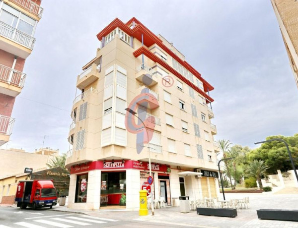 Piso en venta en  Avenida dels Pins, 70, Guardamar del Segura photo 1