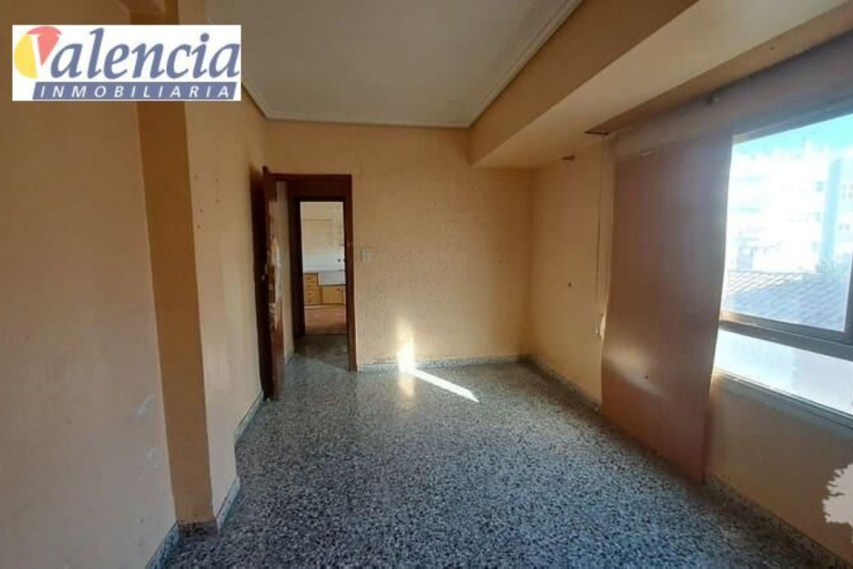 Propiedades en venta y alquiler en España photo 3