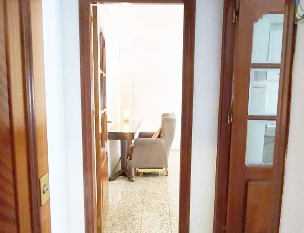 Piso en venta en  Santa Rosa - Valdeolleros , Distrito Santa Rosa - Valdeolleros photo 2