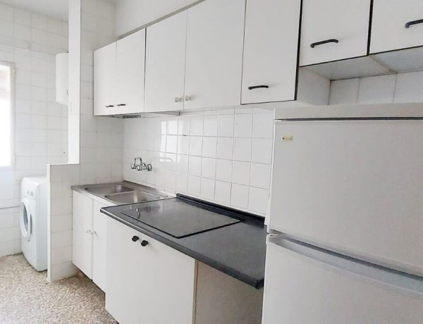 Piso en venta en  Santa Rosa - Valdeolleros , Distrito Santa Rosa - Valdeolleros photo 3