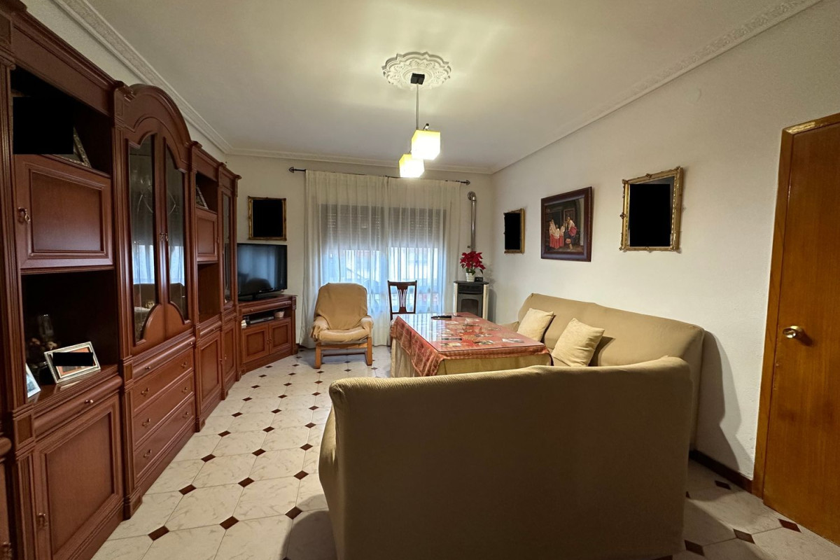 Piso en venta en calle Cazorla, Уэбеда
photo 4