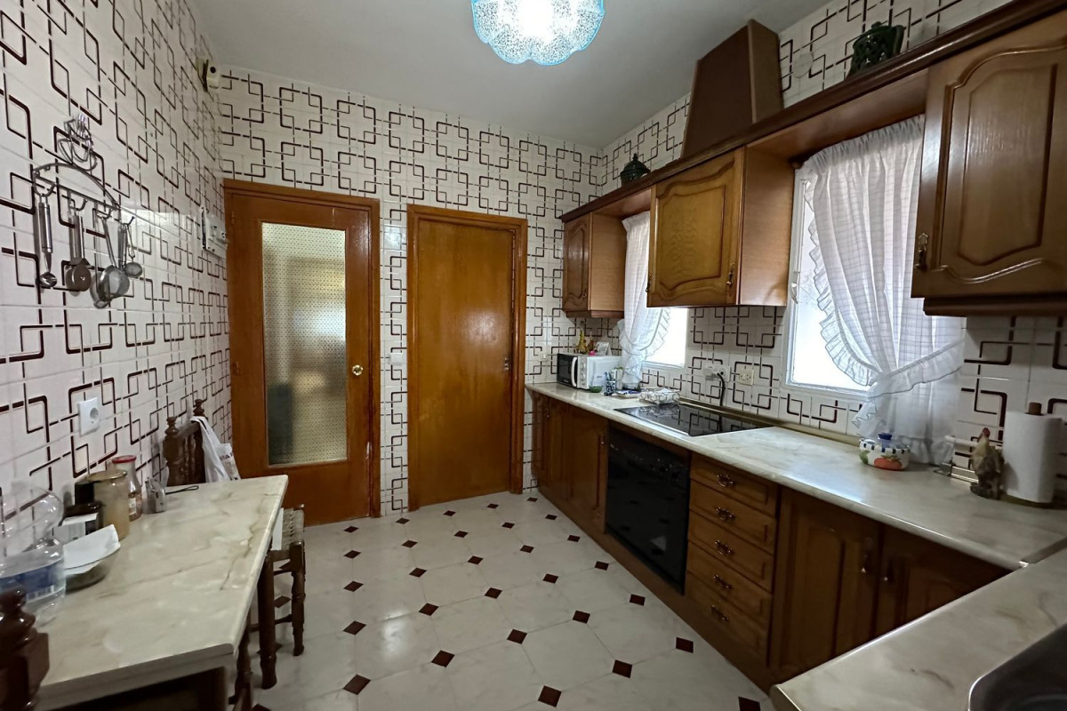 Piso en venta en calle Cazorla, Уэбеда
photo 5