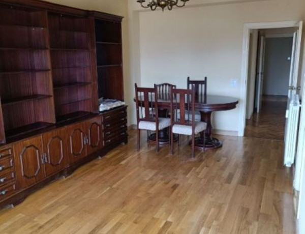 Apartment for sale in  Alcobendas Centro , Alcobendas photo 2