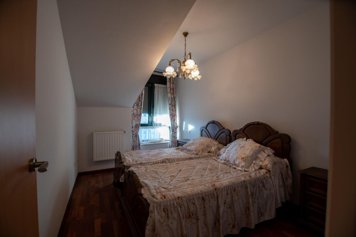 Venta de piso en Calle Buenos Aires, Villaviciosa
photo 2