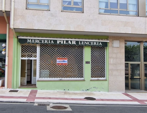 Local en venta en plaza colexio, 3 photo 1