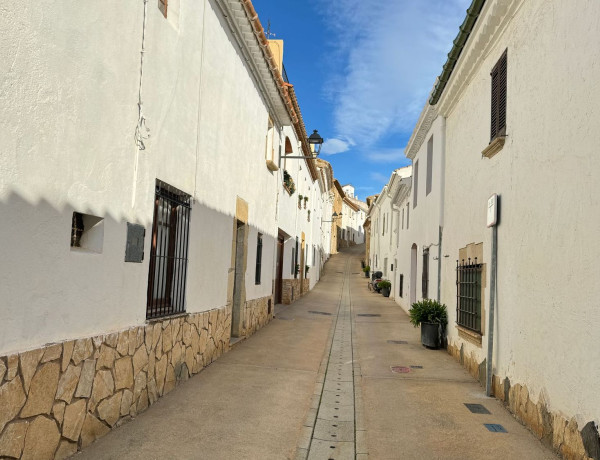 Casa de pueblo en venta en Centre Poble s/n photo 1