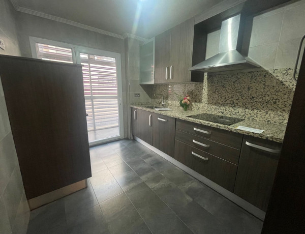 Apartment for sale in Avenida Santander, Palencia photo 1