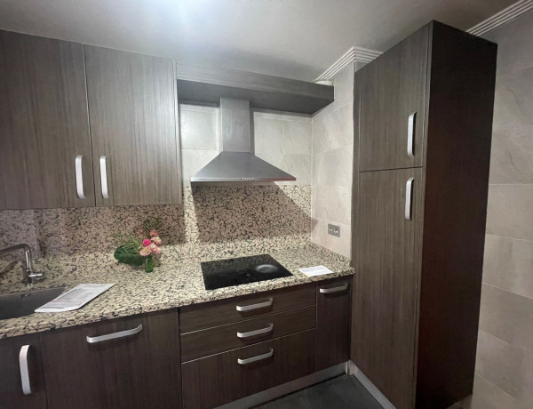 Apartment for sale in Avenida Santander, Palencia thumbnail 1