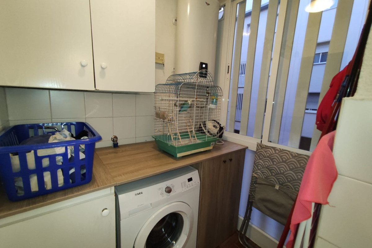 Sprzedaż mieszkania w Calle Alcalá Zamora, 24, Distrikt Santa Rosa - Valdeolleros
 photo 5