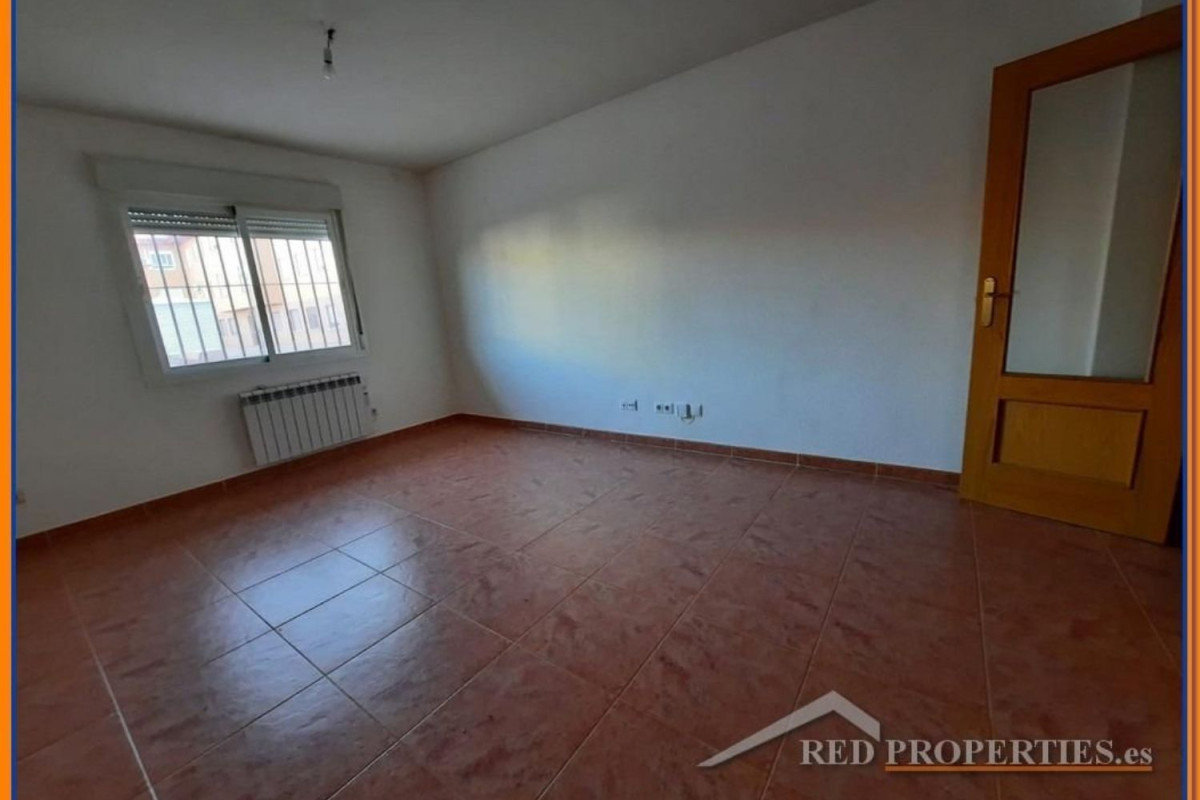 Piso en venta en Yuncler, Yuncler
photo 2