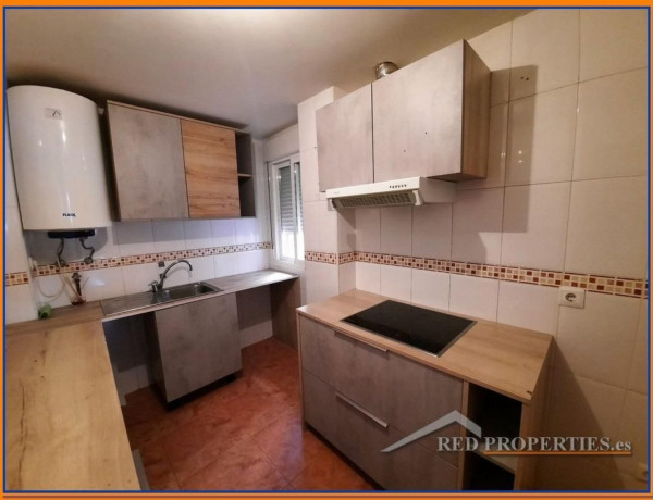Bajo en venta en , Yuncler photo 4