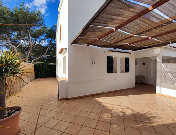 Chalet adosado en venta en Albeniz , Ciutadella de Menorca thumbnail 1