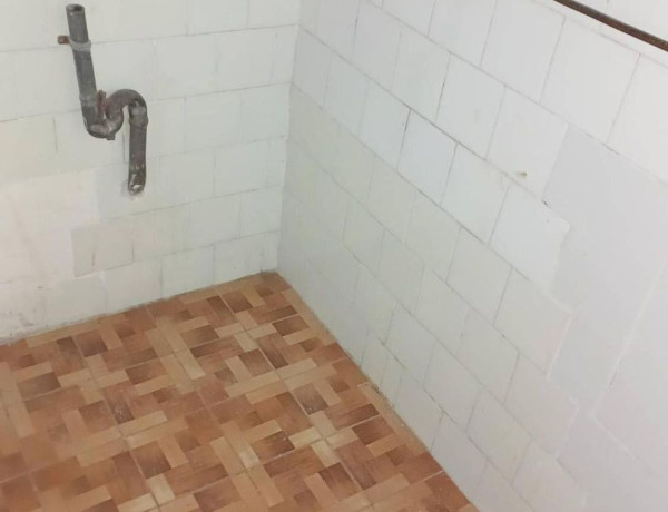 Piso en venta en La Florida - Les Planes , Hospitalet de Llobregat thumbnail 2