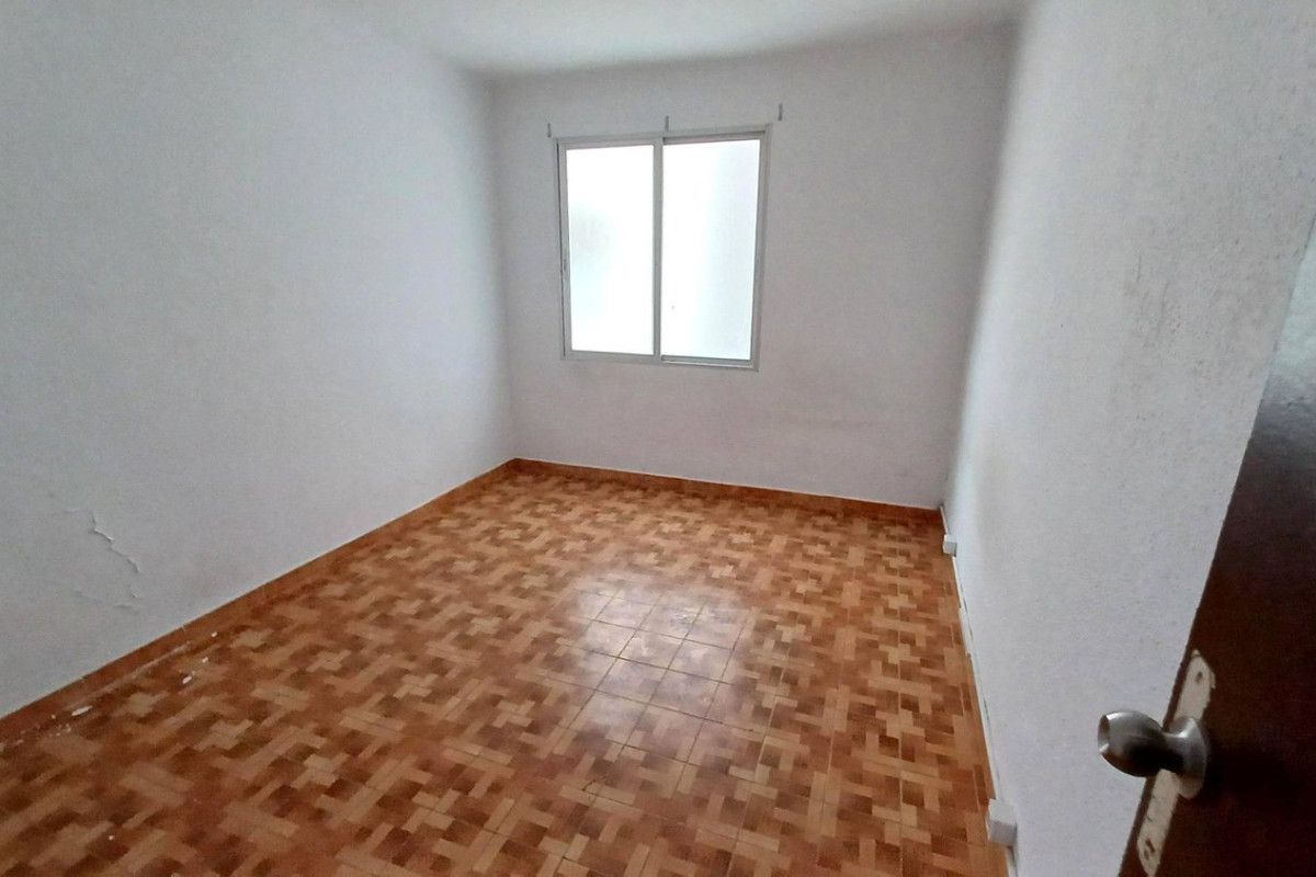 Venta de piso en La Florida - Les Planes, Hospitalet de Llobregat
 photo 4