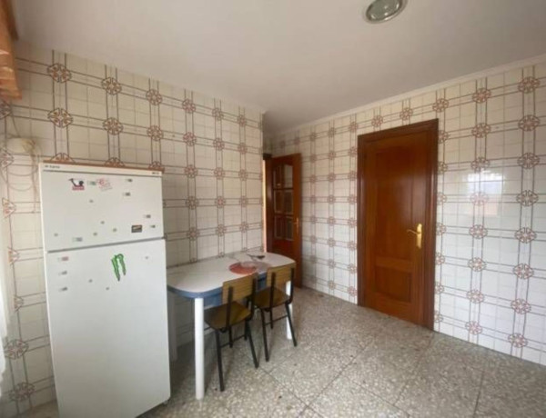 Piso en venta en , Lardero photo 4