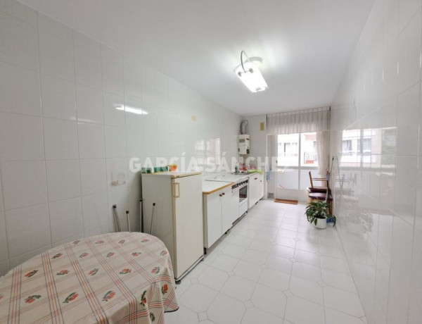 Piso en venta en , Boiro photo 2
