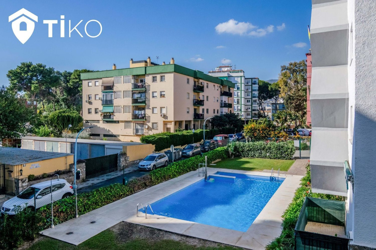 Sale of apartment in Calle Escritor Adolfo Reyes, Torremolinos
photo 3