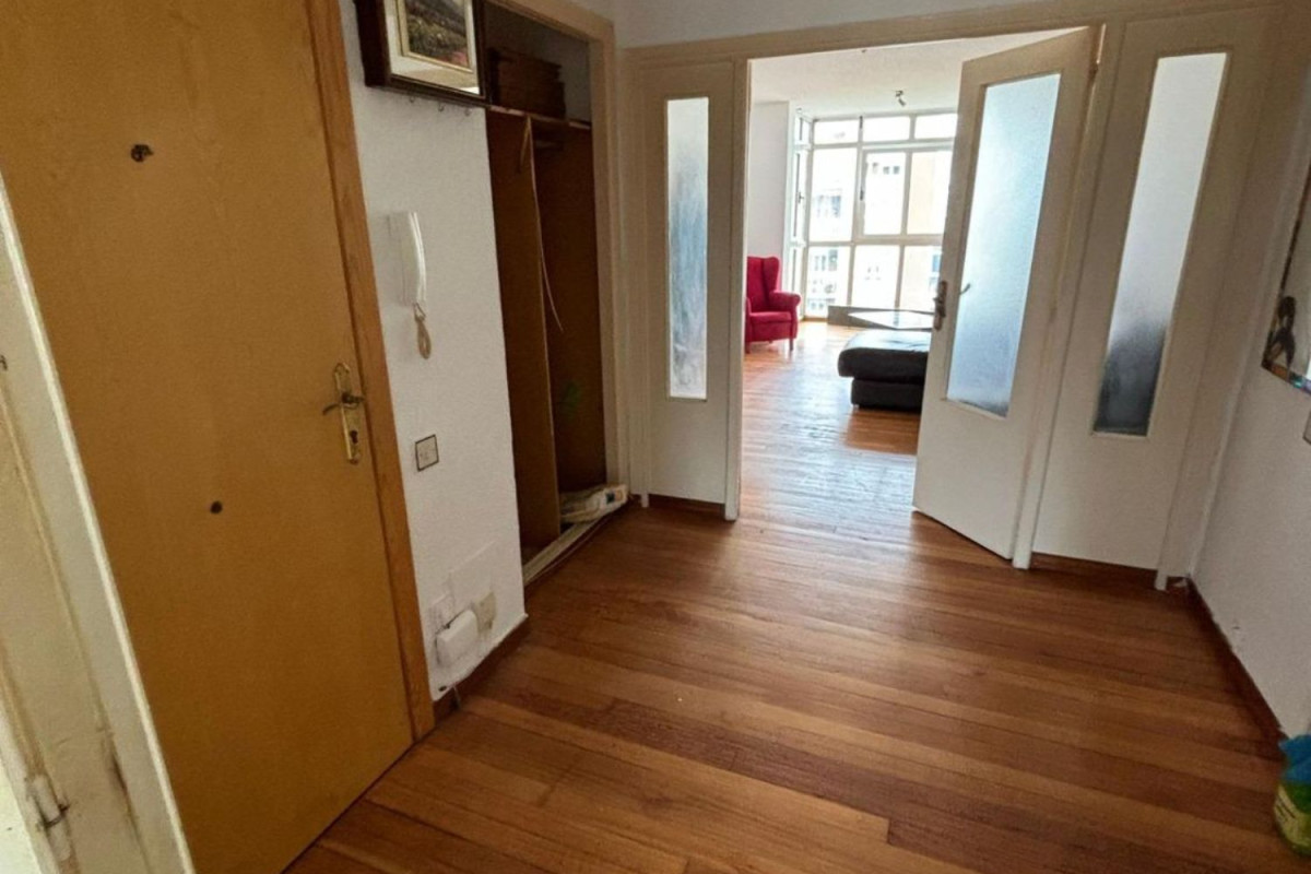 Sale of apartment in Calle San Martín del Pino, Santander
 photo 4
