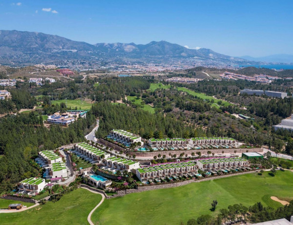 Chalet adosado en venta en Avenida Carmen Werner , Mijas thumbnail 1