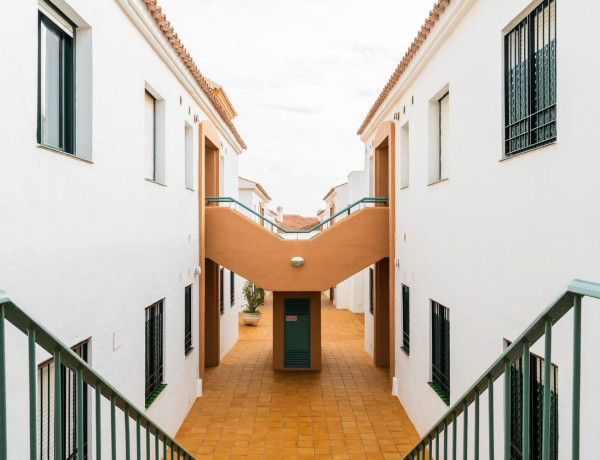 Продажа квартиры в Las Lagunas - Campano , Chiclana de la Frontera thumbnail 2