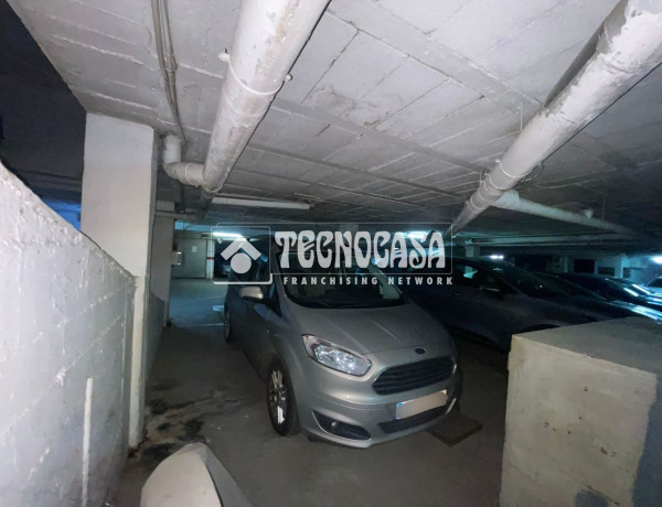 Продается гараж по адресу  Calle Delineantes , Sevilla photo 4
