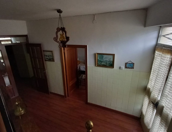 Коттедж на продажу в , Santa Cristina de la Polvorosa photo 4