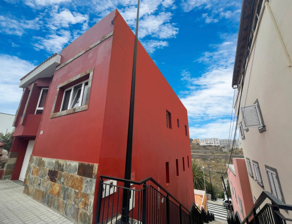 Chalet adosado en venta en  Calle Montaña de Humiaga, 67 , Arucas photo 3
