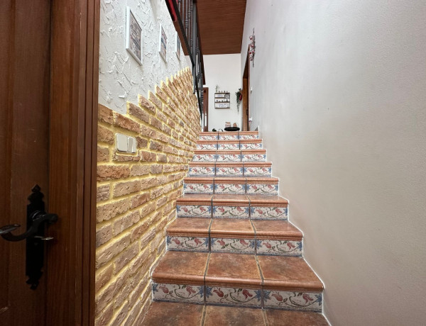 Chalet adosado en venta en  Calle Montaña de Humiaga, 67 , Arucas photo 4