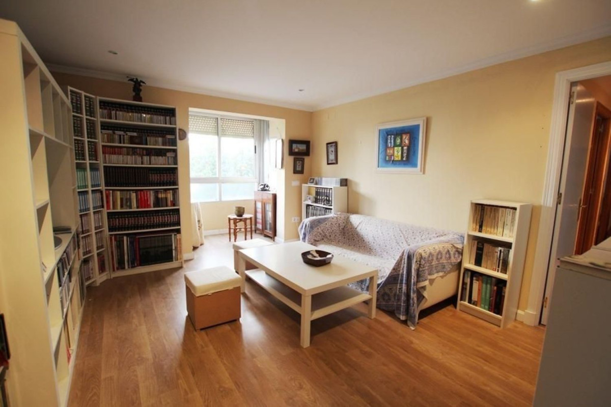 Sale of apartment in Santiago - Coronation, Jerez de la Frontera
photo 1