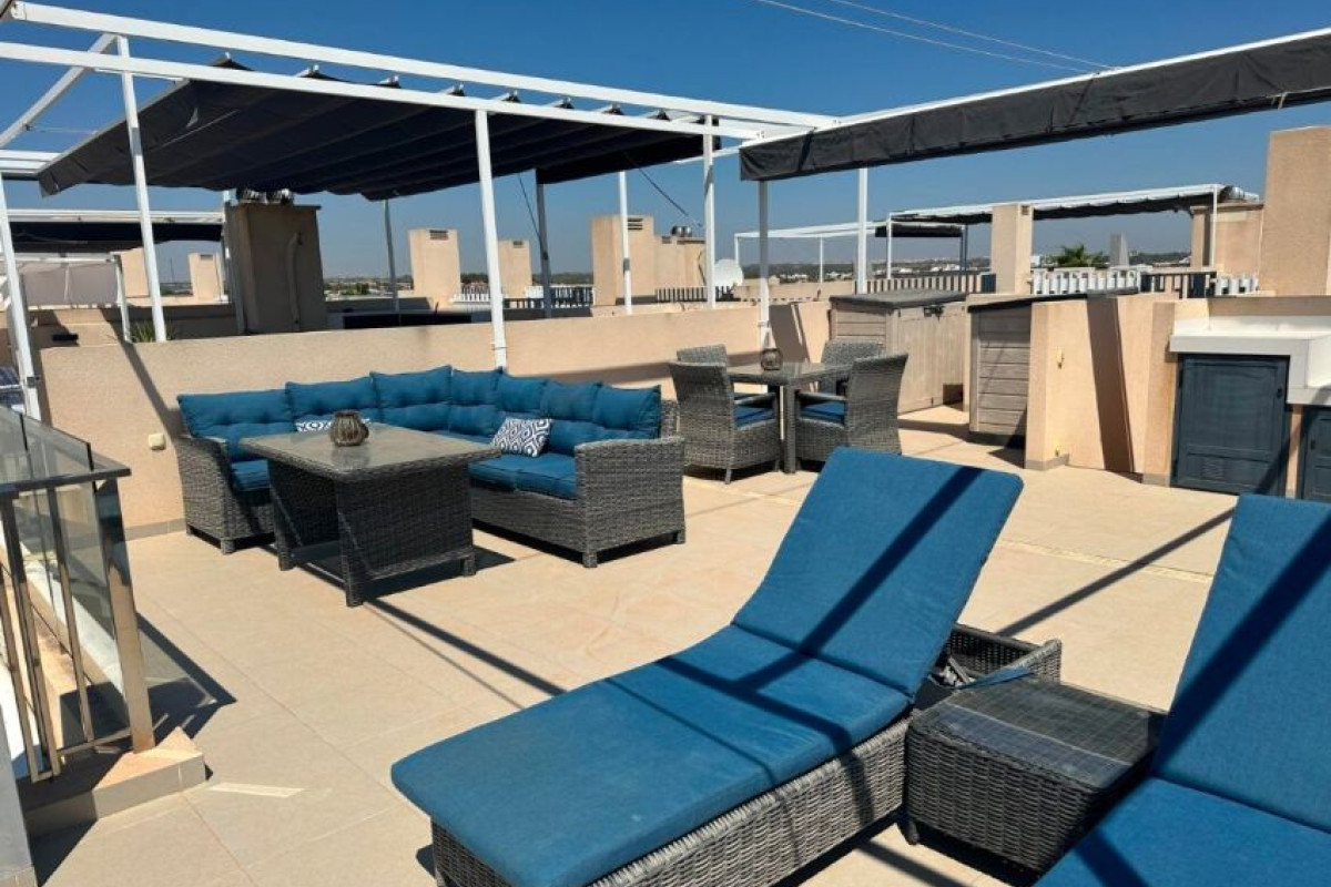 Venta de bajo en Zona Pueblo, Pilar de la Horadada
photo 1