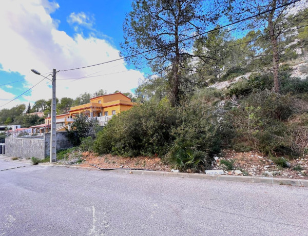 Terreno en venta en calle de la Merla thumbnail 2
