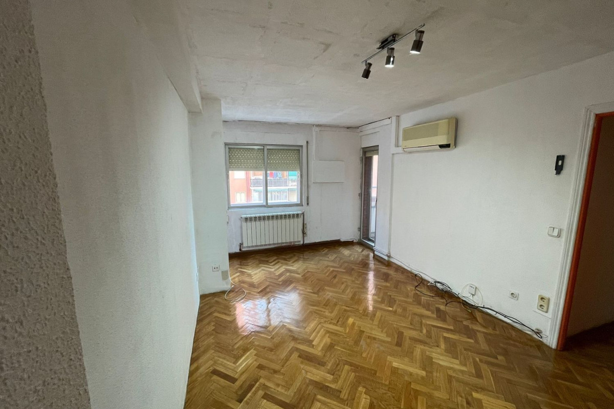 Sale of apartment in Gil de Andrade, Alcalá de Henares
photo 2
