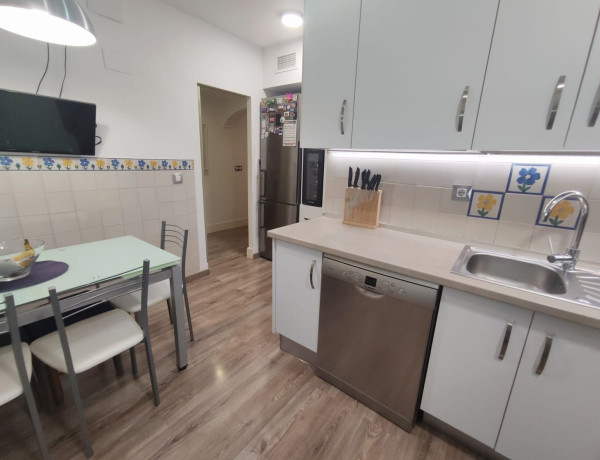 Piso en venta en  Manuel de Falla, 1, Distrito Santa Rosa - Valdeolleros photo 4