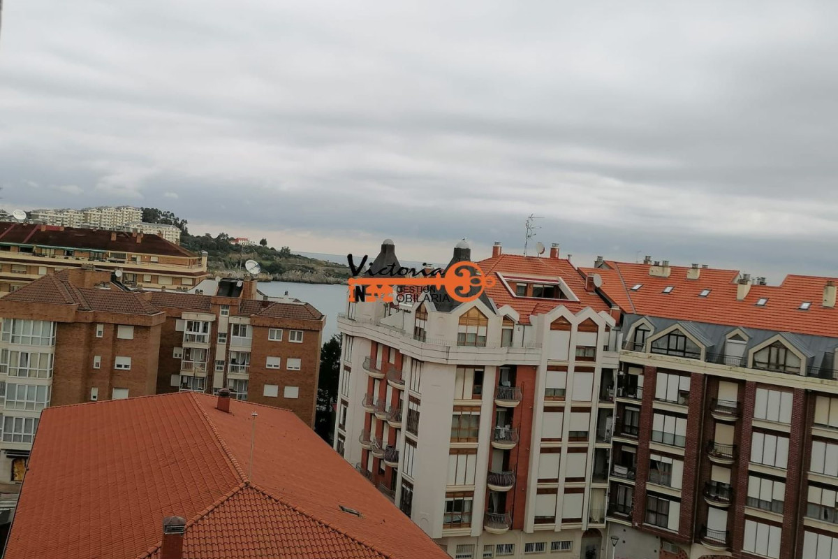 Продажа пентхауса на Calle Leonardo Rucabado, Кастро-Урдьялес photo 1