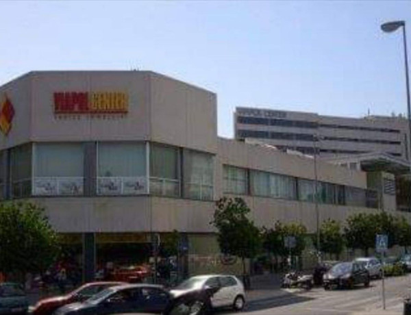 Продается гараж по адресу  Calle Avión Cuatro Vientos, 4 , Sevilla photo 3