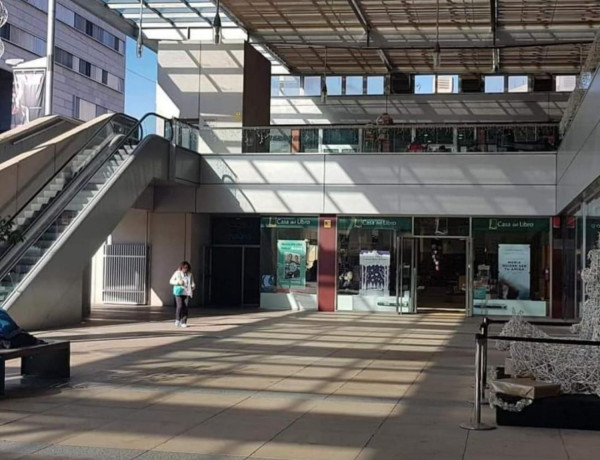 Продается гараж по адресу  Calle Avión Cuatro Vientos, 4 , Sevilla photo 4