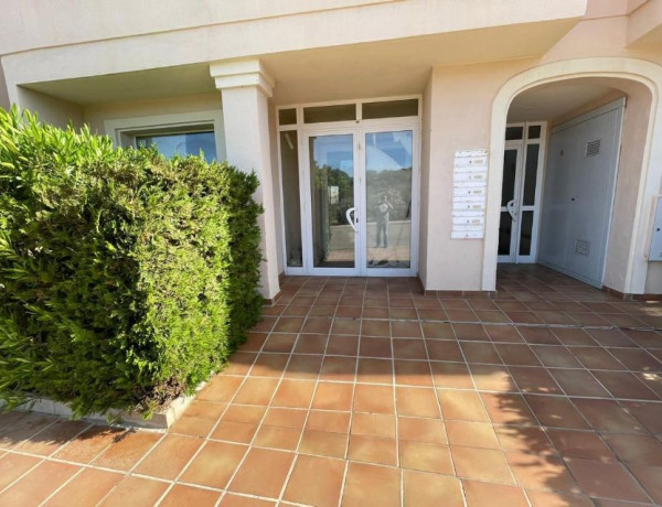 First floor for sale in Urbanización Brisas II, Manilva photo 1