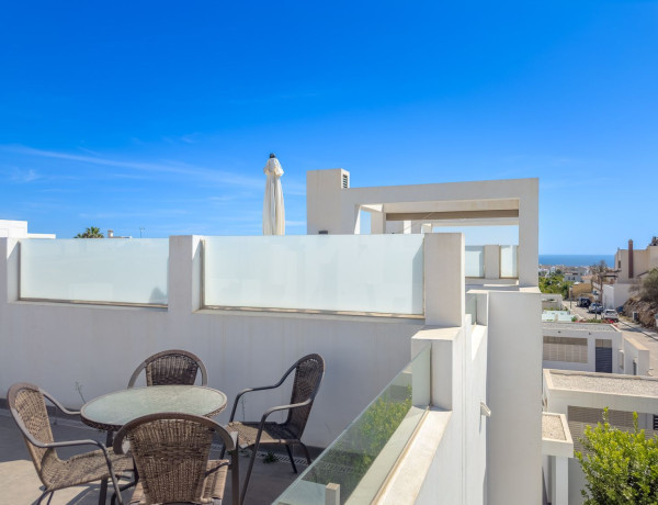 Chalet adosado en venta en Avda Pescia - Ctra de Frigiliana , Nerja thumbnail 2