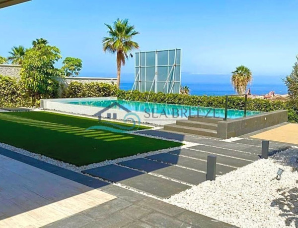 Chalet independiente en venta en Costa Adeje , Adeje photo 1