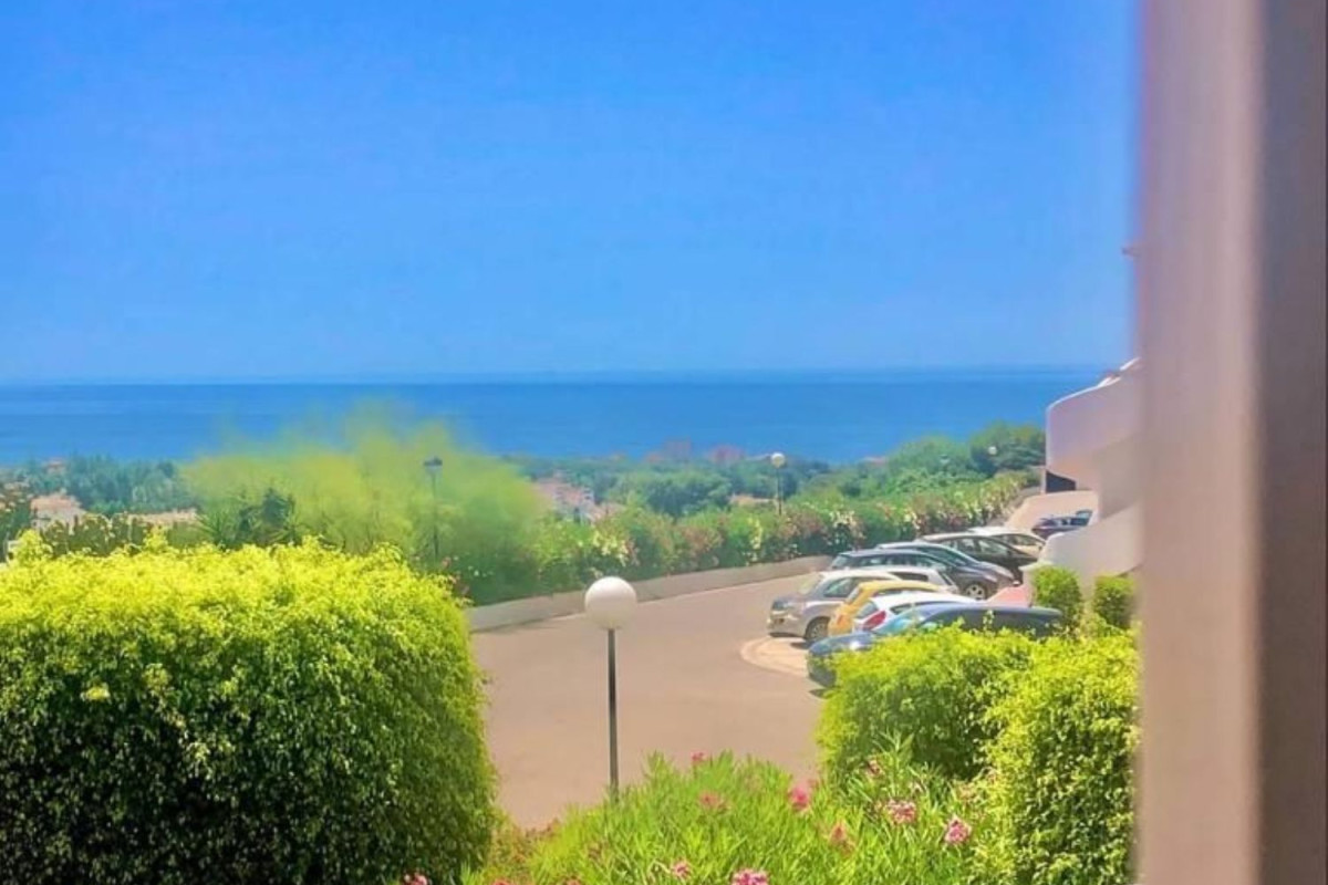 Sprzedaż niezależnego domku jednorodzinnego w  Sitio de Calahonda , Mijas photo 2