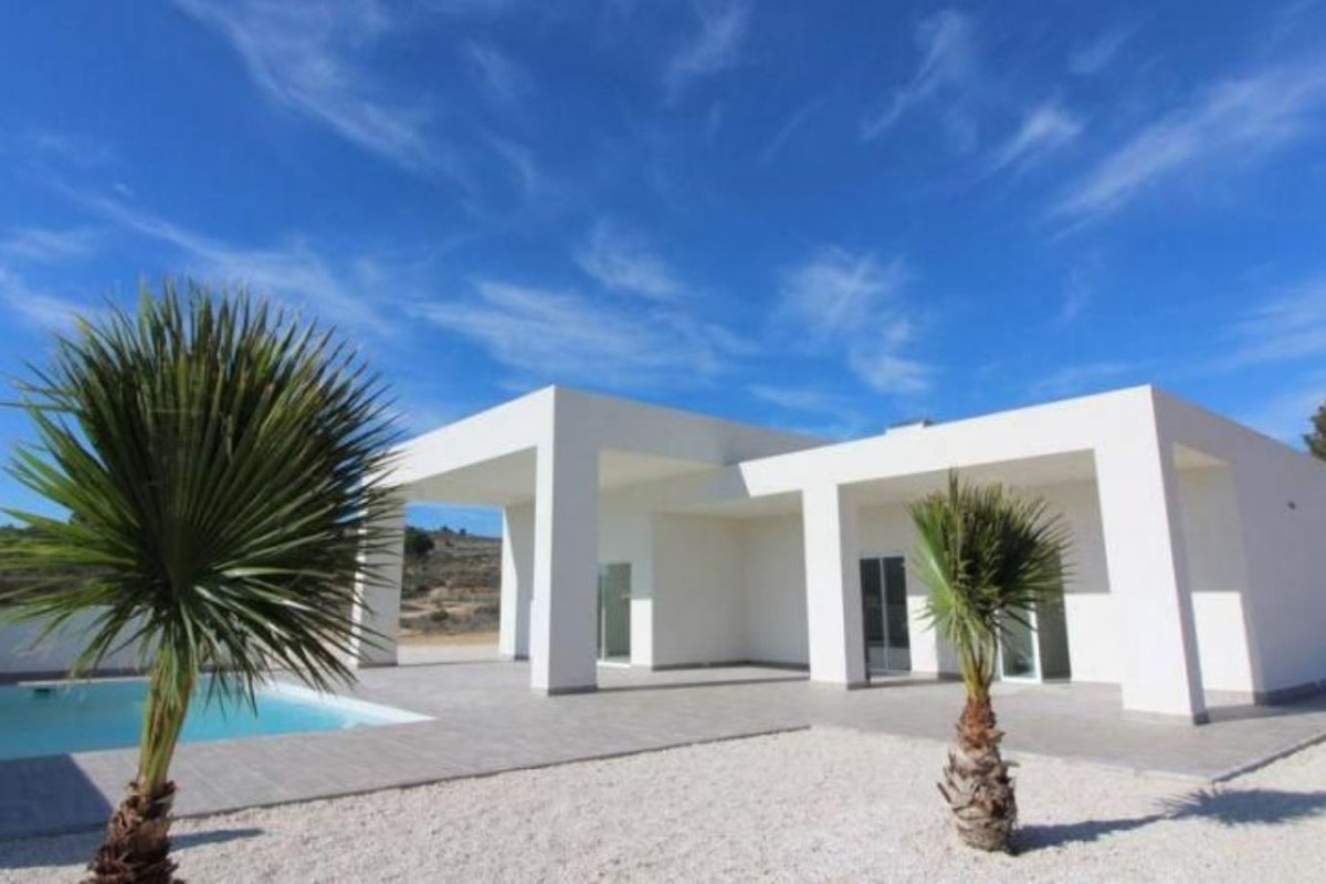 Casa o chalet independiente en venta en Pinoso, Pinoso
photo 1