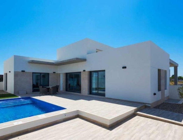 Chalet independiente en venta en , Daya Nueva photo 1