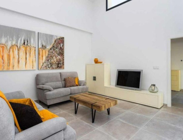 Chalet independiente en venta en , Daya Nueva photo 2