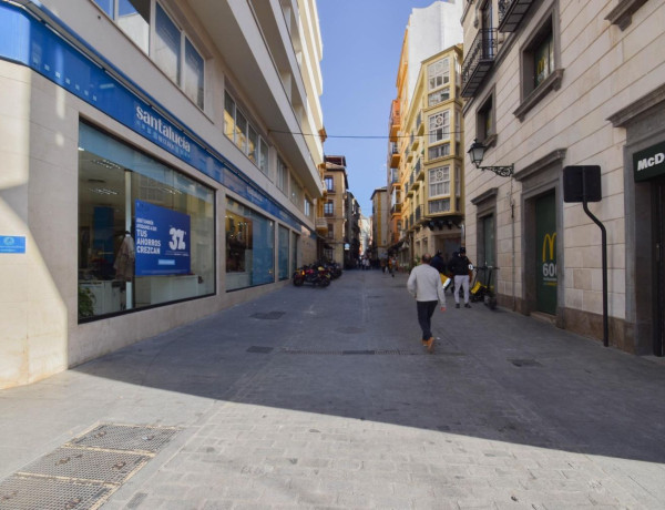Local en venta en Gran Vía photo 3