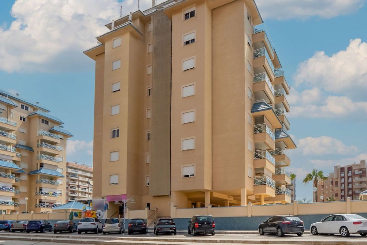 Продажа квартиры на Plaza Poligono I-Manga, Ла-Манга Дель Мар Менор
 photo 3